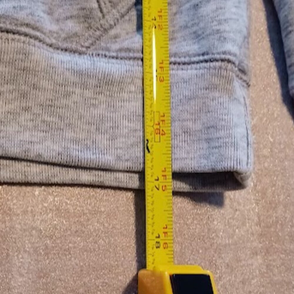 ABERCROMBIE NEW girls size 5/6 gray sweatshirt w/hoodie, light pink letters - Picture 4 of 8